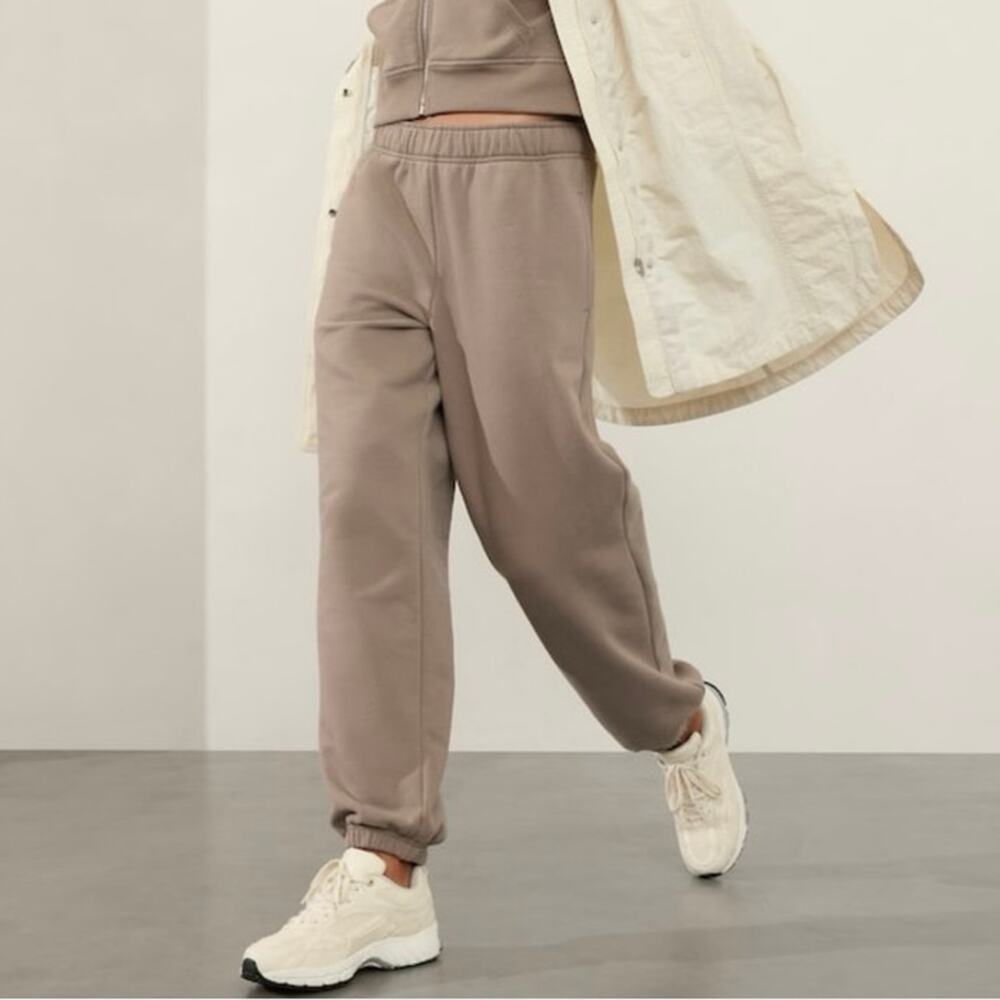 Athleta Forever Fleece Jogger Pyrite Brown Size Large Petite NWT